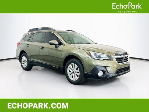Used 2019 Subaru Outback 2.5i Premium AWD/4WD image 1
