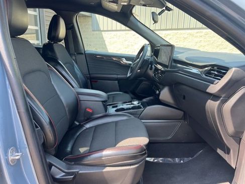 Used 2023 Ford Escape ST-Line w/ Tech Pack #1 AWD/4WD image 11