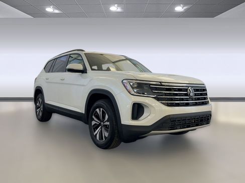 New 2026 Volkswagen Atlas SE image 7