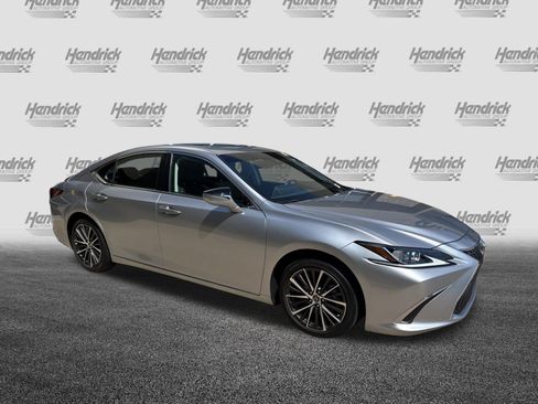Used 2025 Lexus ES 350 w/ Premium Package FWD image 2
