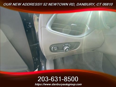 Used 2023 Chevrolet Malibu LT FWD image 13