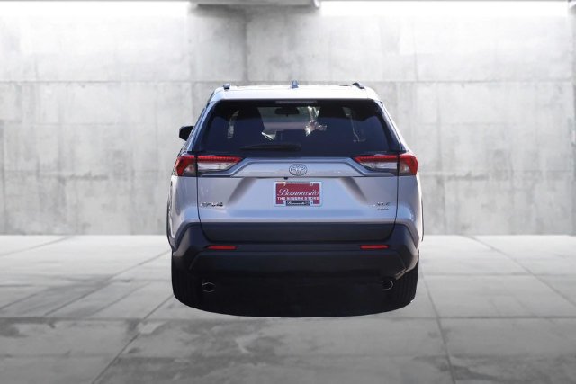 Used 2025 Toyota RAV4 XLE AWD/4WD image 6