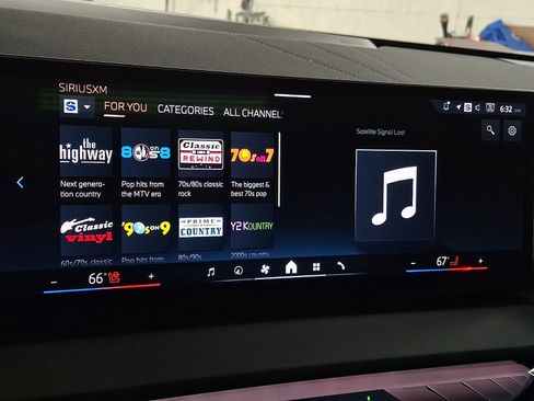 Used 2025 BMW X3 xDrive30i w/ M Sport Package image 14