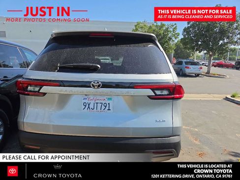 Used 2026 Toyota Grand Highlander FWD image 4
