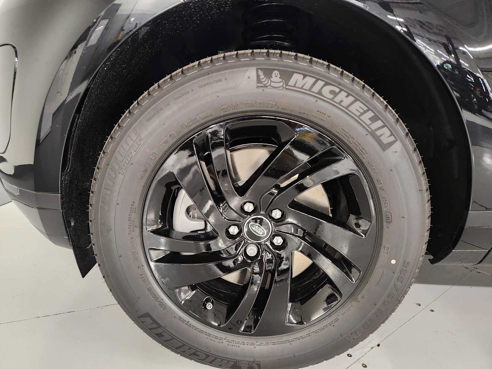 Used 2026 Land Rover Range Rover Evoque S AWD/4WD image 8