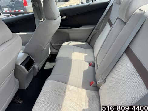 Used 2014 Toyota Camry LE FWD image 33