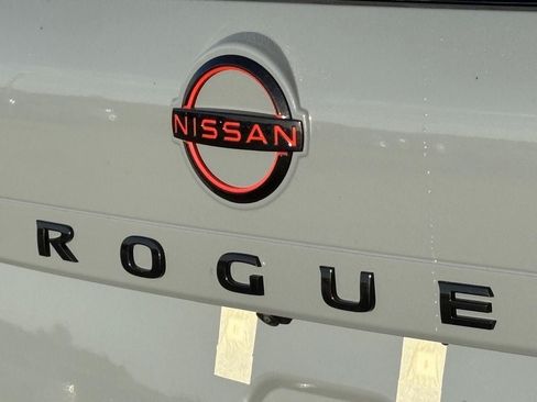 New 2026 Nissan Rogue SV AWD/4WD image 9