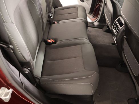 Used 2024 Jeep Grand Cherokee Laredo X image 13