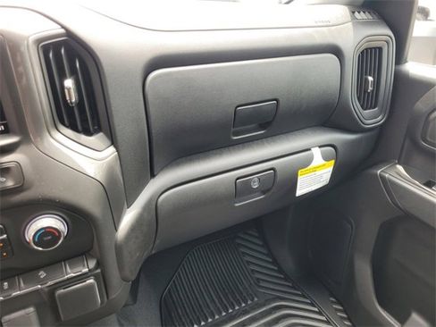 New 2025 Chevrolet Silverado 2500 Custom w/ Custom Value Package image 32