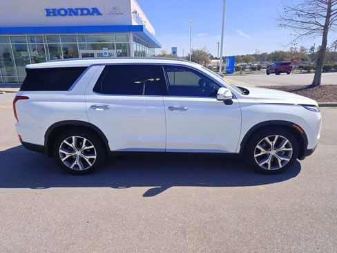 Used 2022 Hyundai Palisade SEL w/ 8P Bench Seat Package image 8
