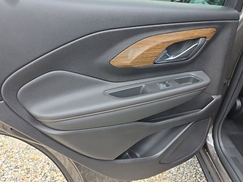 Used 2019 GMC Terrain SLE w/ LPO, Floor Liner Package AWD/4WD image 14