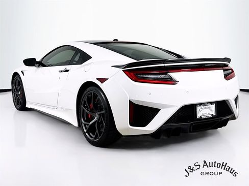 Used 2017 Acura NSX image 5