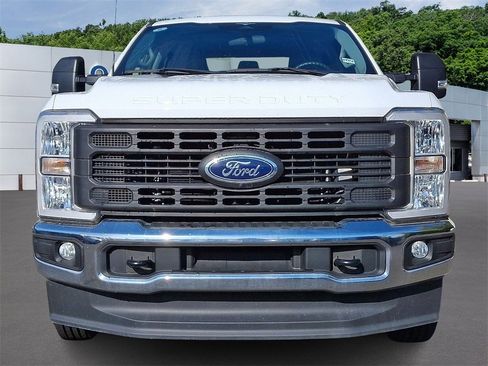 Certified 2023 Ford F350 XL w/ 360-Degree Camera Package image 2