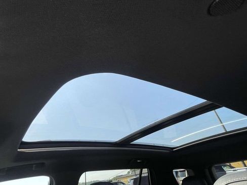 Used 2025 Chevrolet Equinox LT w/ Convenience Package II FWD image 17