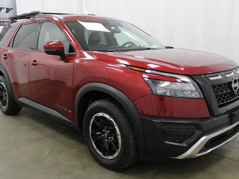 Used 2023 Nissan Pathfinder Rock Creek image 4