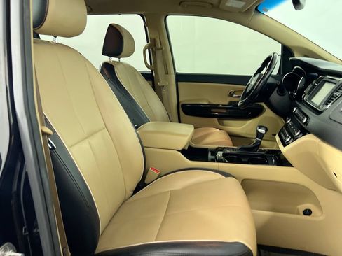Used 2018 Kia Sedona SX Limited w/ SX Limited Prestige Package FWD image 28