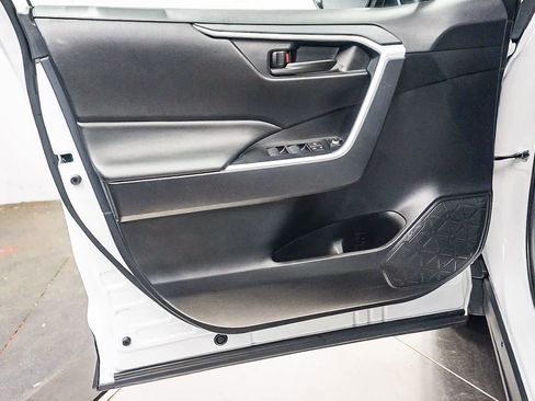 Used 2025 Toyota RAV4 LE image 22
