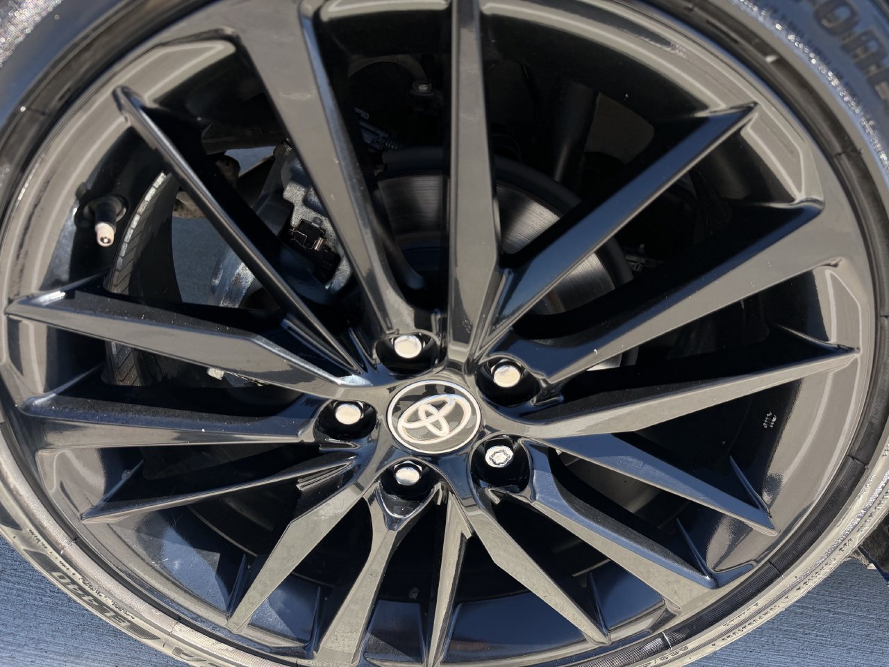 Used 2024 Toyota Camry XSE FWD image 9