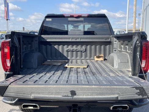 Used 2024 GMC Sierra 1500 AT4 w/ Technology Package image 7