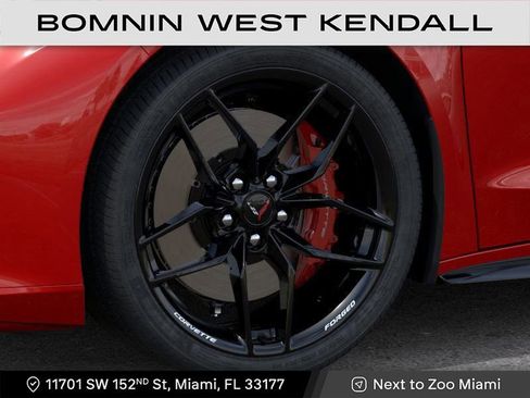 Used 2025 Chevrolet Corvette Z06 image 9