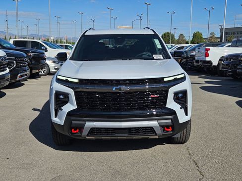 New 2026 Chevrolet Traverse Z71 w/ Enhanced Driving Package AWD/4WD image 10