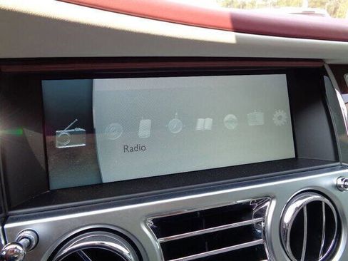 Used 2017 Rolls-Royce Ghost image 34