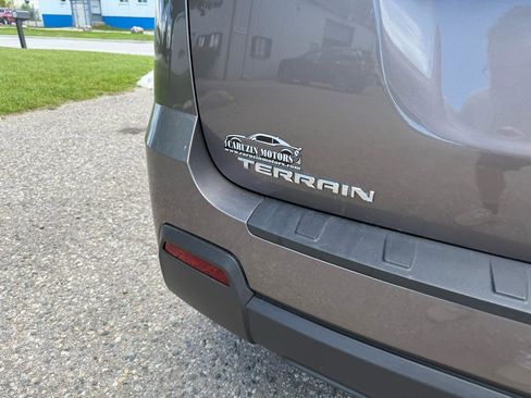 Used 2011 GMC Terrain SLT image 9