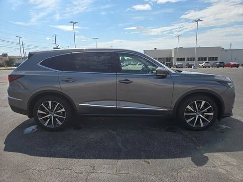 Certified 2025 Acura MDX FWD w/ Technology Package image 9
