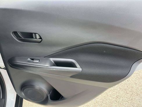 Used 2023 Nissan Kicks S FWD image 8