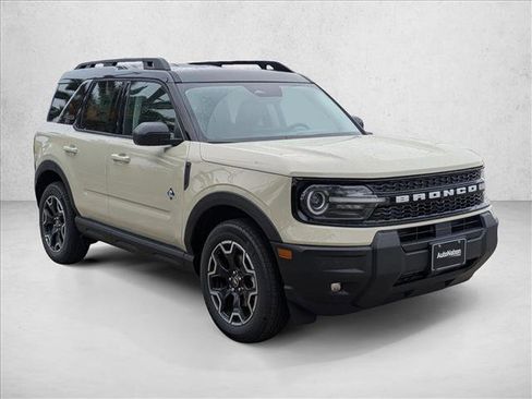 New 2025 Ford Bronco Sport Outer Banks image 3
