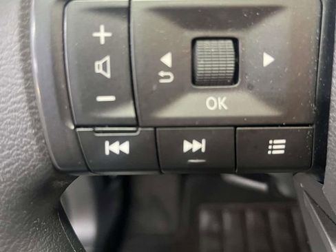 Certified 2025 Nissan Rogue S image 23