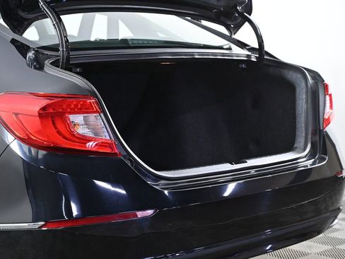 Used 2018 Honda Accord EX-L image 29