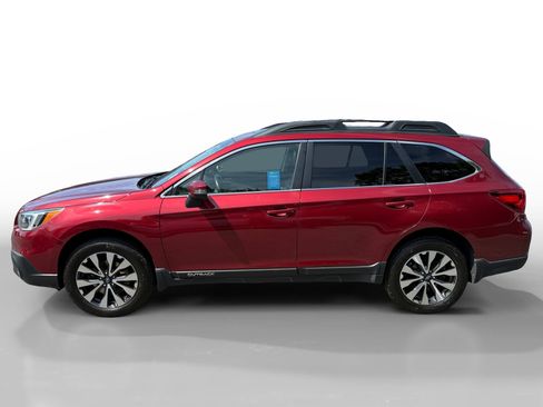 Used 2015 Subaru Outback 2.5i Limited AWD/4WD image 2