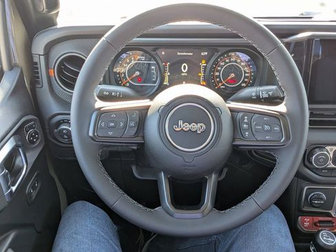 New 2026 Jeep Gladiator Mojave w/ Steel Bumper Group image 11