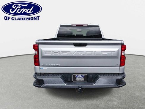 Used 2019 Chevrolet Silverado 1500 LT w/ Fleet Comfort Package AWD/4WD image 17