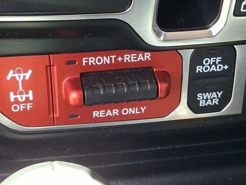 Used 2020 Jeep Gladiator Rubicon AWD/4WD image 23