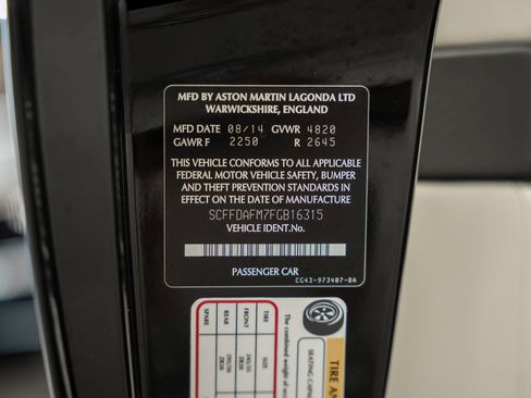 Used 2015 Aston Martin DB9 Volante image 65