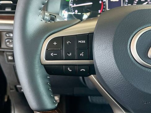 Used 2018 Lexus ES 350 w/ Navigation System Package image 17