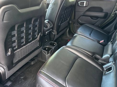 Used 2022 Jeep Gladiator Rubicon w/ LED Lighting Group AWD/4WD image 13