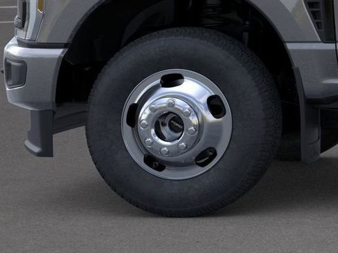 New 2026 Ford F350 4x4 Crew Cab DRW Super Duty image 19
