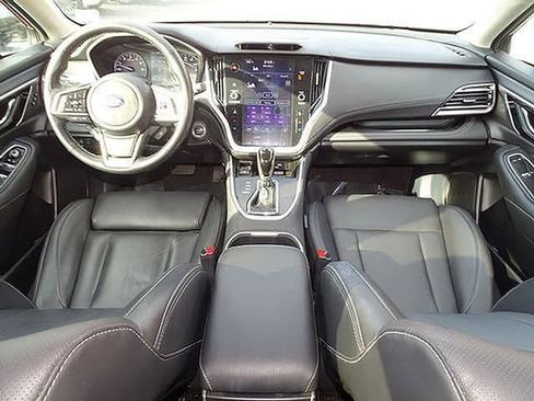 Used 2021 Subaru Outback Limited image 29