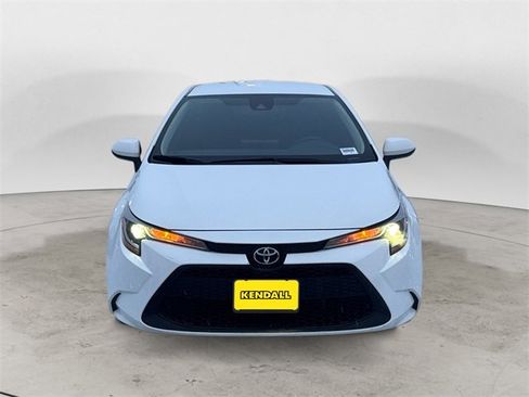 Used 2022 Toyota Corolla LE image 8