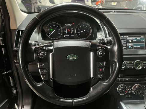 Used 2014 Land Rover LR2 AWD/4WD image 11