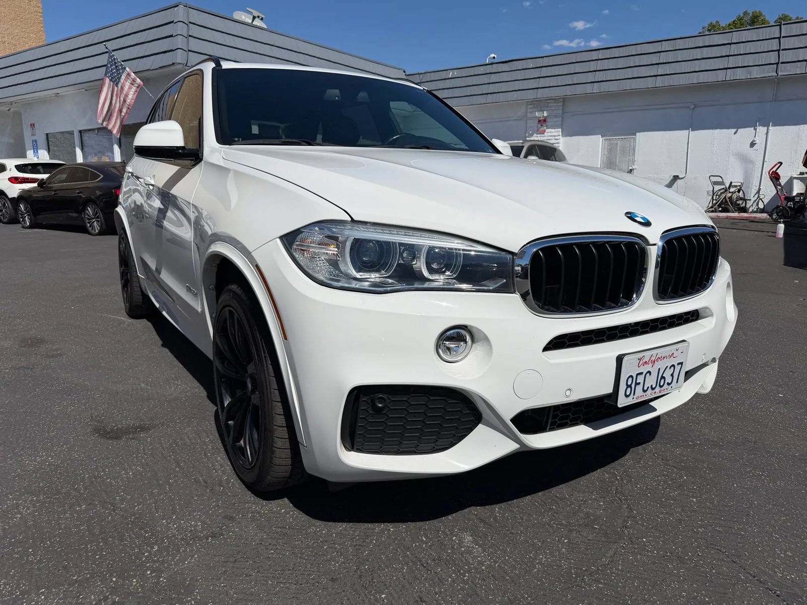 Used 2018 BMW X5 xDrive35i w/ M Sport Package AWD/4WD image 10