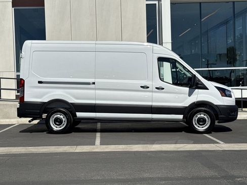 New 2026 Ford Transit 250 148 Medium Roof w/ Load Area Protection Package image 2