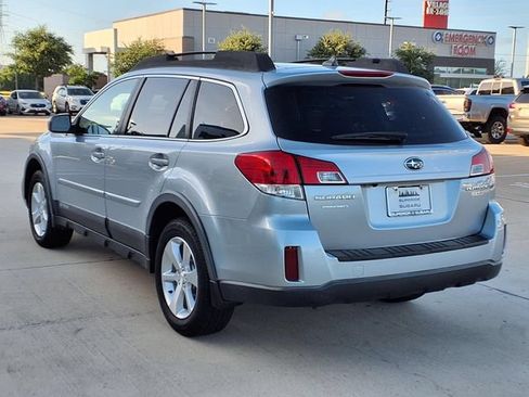 Used 2014 Subaru Outback 2.5i Limited AWD/4WD image 2