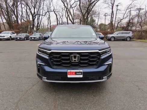 New 2025 Honda Pilot EX-L image 6