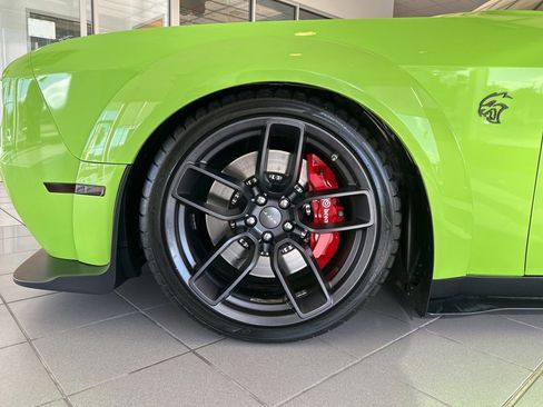 Used 2019 Dodge Challenger SRT Hellcat Redeye image 52