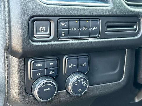 Used 2022 Chevrolet Tahoe RST w/ Sport Performance Package AWD/4WD image 33