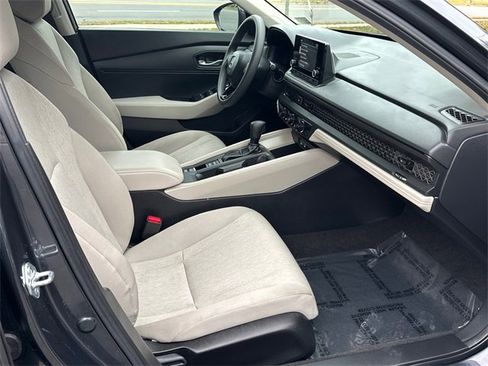 Used 2025 Honda Accord LX image 8